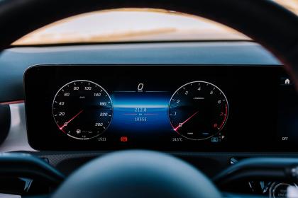 Test: Mercedes-Benz A200 sedan 163PS 